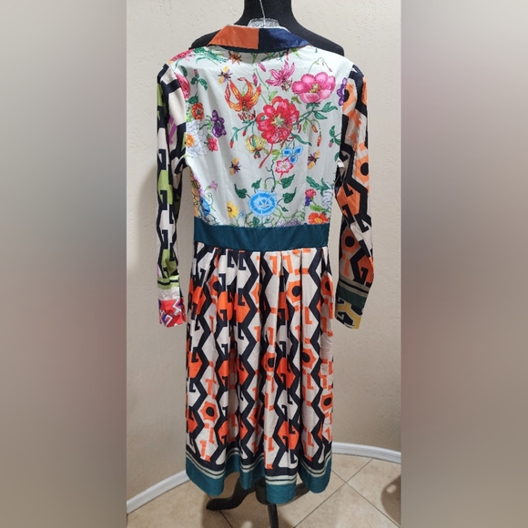 Lai Meng Five Cats Floral Collar button L/S Dress 2 NWOT - Picture 5 of 6